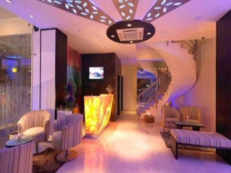 Blu Petal - A Business Hotel Bangalore Exterior foto